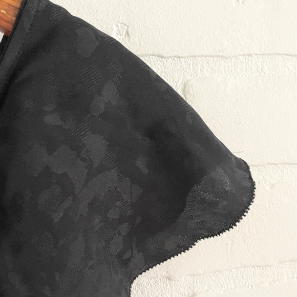 Zadig & Voltaire Tee Blouse Jac Leo Silk V neck Flounce sleeve Flowy Black XS/S - Picture 12 of 14